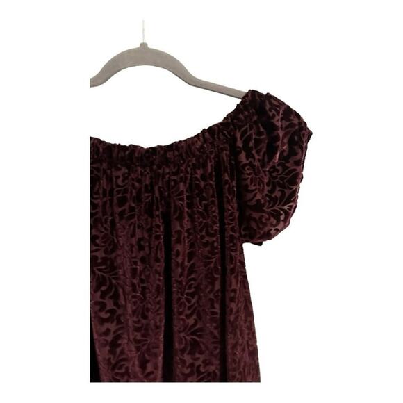 Hollister Red Velvet Soft Patterned Peasant Blouse - Women’s XS - Picture 9 of 14